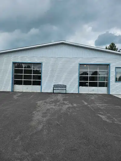 Portes de garage commerciale, View more