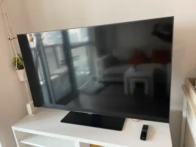 Samsung 50” Inch Smart TV 4K Ultra HD HDR QLED, View more