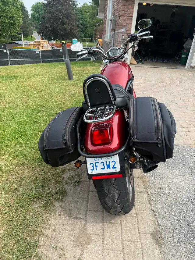2005 Harley-Davidson V-Rod in Street, Cruisers & Choppers in Markham / York Region - Image 9
