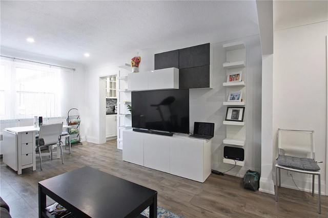 Beautifully updated 1 bedroom apartment co-op for sale in Condos for Sale in Hamilton - Image 3