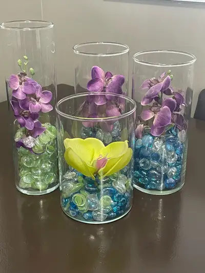 SETOF 4 GLASS VASES WITH FLOWERS AND CRYSTALS , View more