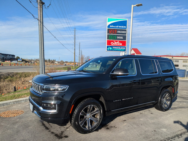 2022 Jeep Wagoneer / We Finance in Cars & Trucks in Ottawa - Image 4