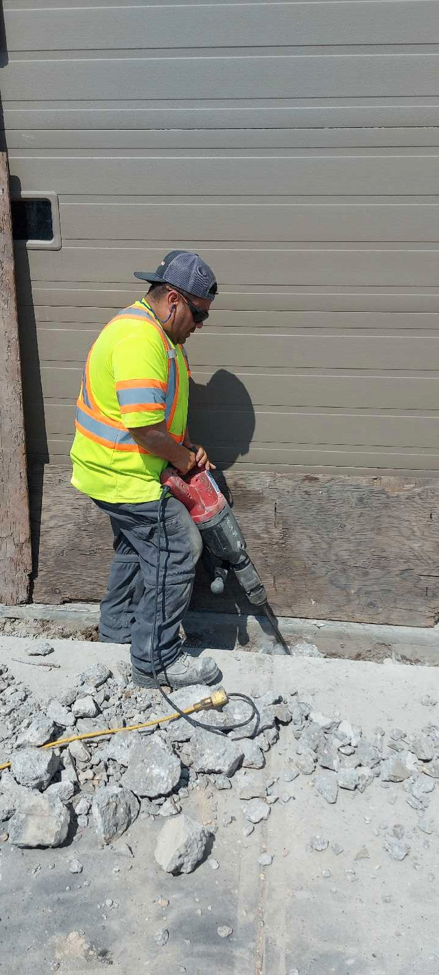 Concrete/Demolition/Skid-steer services  in Excavation, Demolition & Waterproofing in Edmonton - Image 4