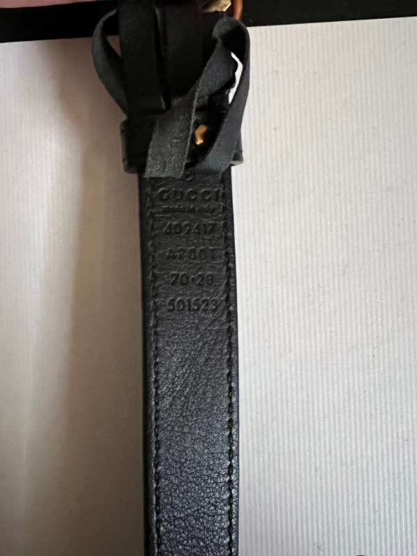 Women's Slim Gucci  LEATHER BELT WITH DOUBLE G BUCKLE Size 70 in Women's - Other in Edmonton - Image 3