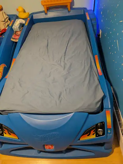 Lit d'auto de course Hot Wheels,lit simple, View more