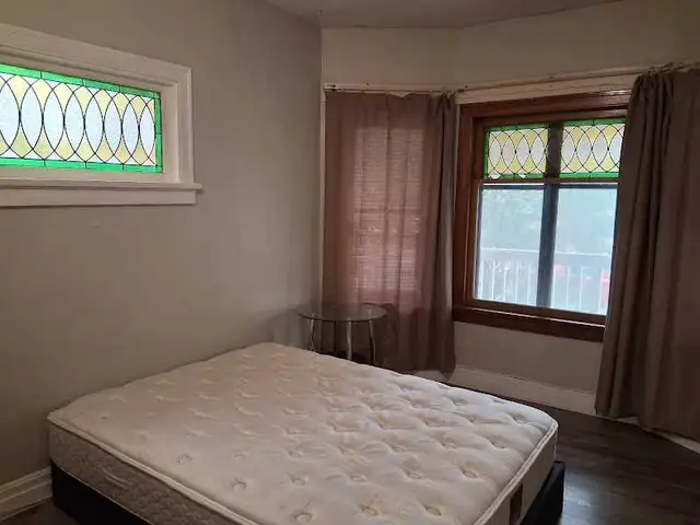 (DOWNTOWN) a Private MasterROOM furnished on a 2-Bedroom Aparmt!