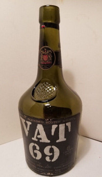 Wanted. Vintage bottle Vat 69. See pic.