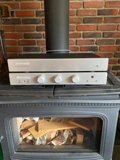 Bryston BP26 Preamplifier & MPS2 Power Supply, View more