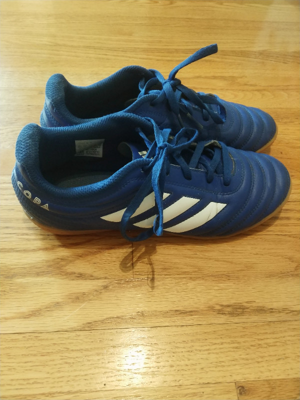 Adidas Copa indoor soccer shoes - youth size 5 - like new! in Soccer in Calgary - Image 2