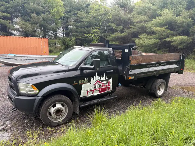 2015 Ram 5500 Dump Truck in Heavy Trucks in Muskoka - Image 3