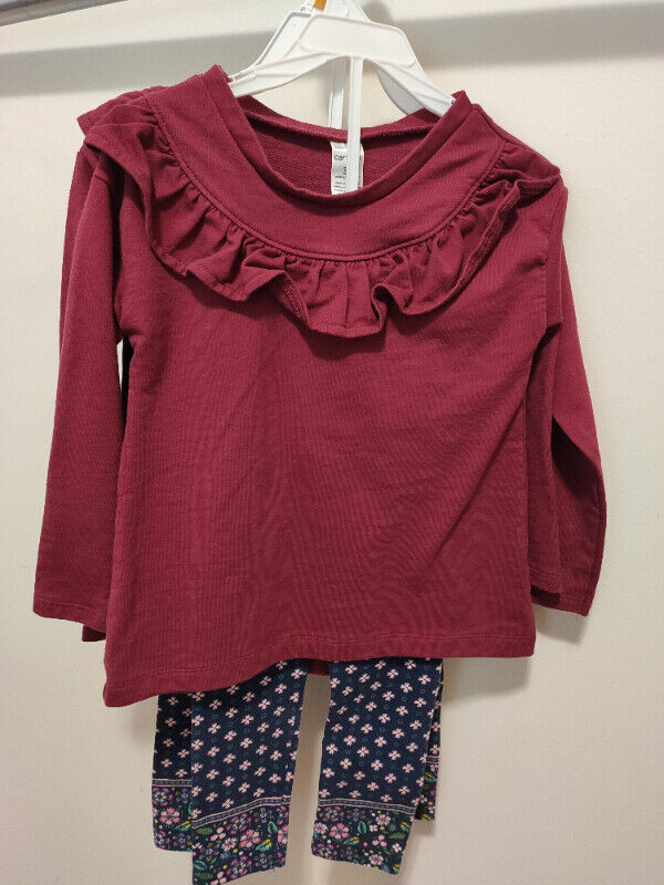Girl's clothes (set). in Clothing - 3T in Markham / York Region