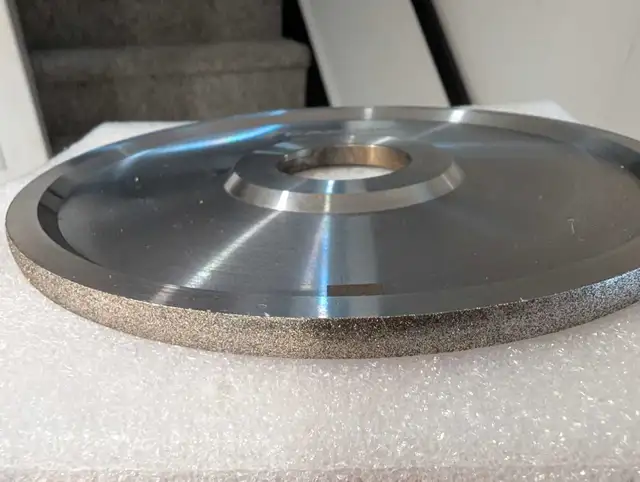 Figure skates sharpening63694106932867122