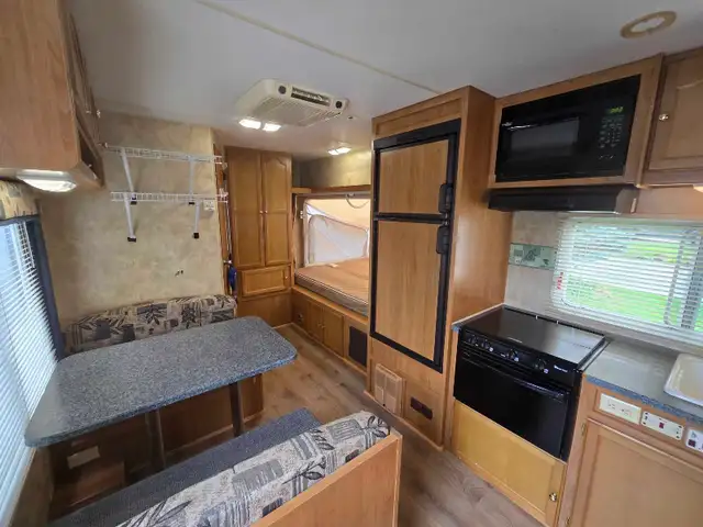 2007 Dakota Ultralite 180 XP in Travel Trailers & Campers in Grand Bend - Image 5