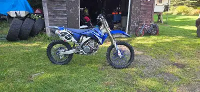 Selling a 2009 yamaha yz450f. Totally all redone. has less then 10 hrs on it. Has some goodies on it...