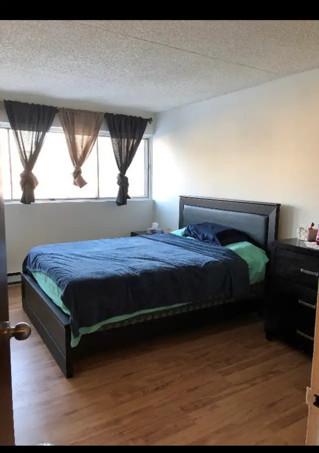 3 1/2 Saint-Lambert PRÈS METRO et REM PANAMA