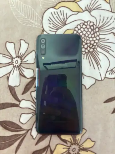 Samsung A70, View more