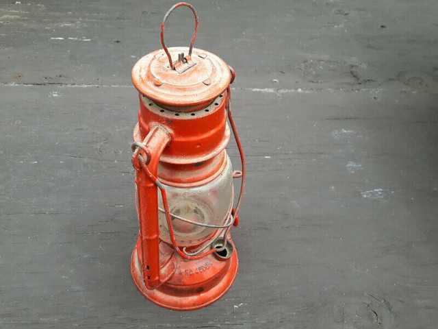 Antique oil lantern lamp with glass globe rare vintage SUN Japan in Arts & Collectibles in Hamilton - Image 3