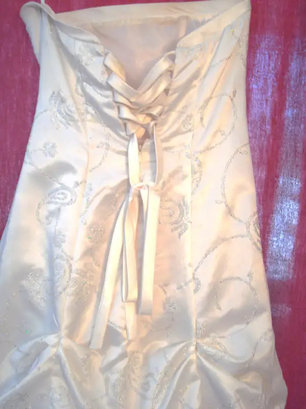 Robe longue in Women's - Dresses & Skirts in Québec City - Image 4