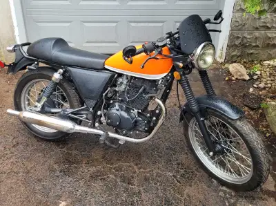 2015 Cleveland Ace 250cc in good condition. Under 5,000 km. Includes all original parts plus new sol...