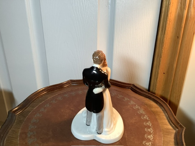 Unique Royal Doulton’s Cake Topper Figurine “Our Wedding Day” in Arts & Collectibles in Belleville - Image 2