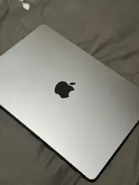 MacBook Air 13-inch M2 chip