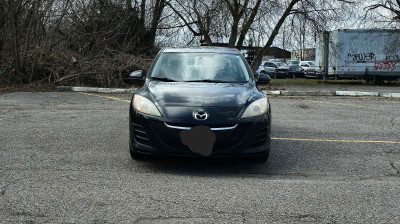 2010 Mazda 3 clean! Certified!