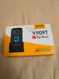Uniwa V909T flip phone 4G