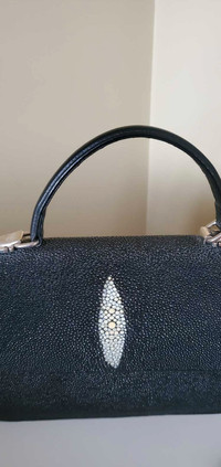 Woman fashion hand bag 