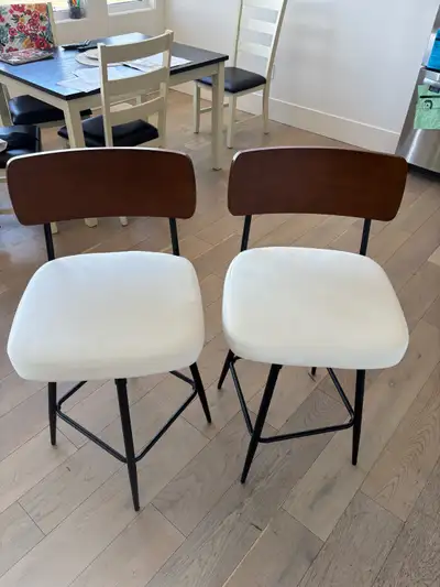 NEW LOW PRICE: BRAND NEW Bar Stools For Sale, View more