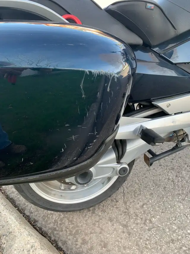 Moto BMW R1200RT 2012 - PRIX RÉDUIT in Touring in Gatineau - Image 6