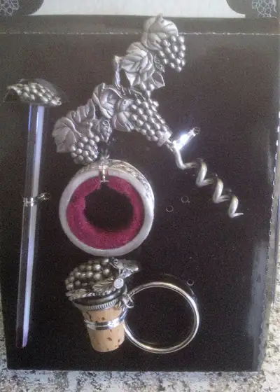 ** VOTRE NUMÉRO DE TÉLÉPHONE = UNE RÉPONSE DE MA PART ! **Ensemble pour le vin de Quatre pièces en é...