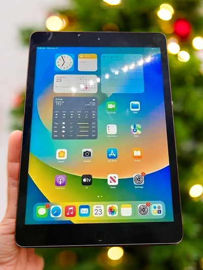 Xmas sale iPad 8 | 2020 | A2270 | A12 | 10.2" | 128 G, View more