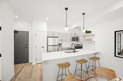 BRAND NEW 2 Bedroom Apartment with Fitness Centre for Rent!