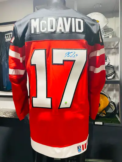 Connor McDavid Signed Team Canada Nike Jersey - Frameworth COA If ad is still up then item is availa...