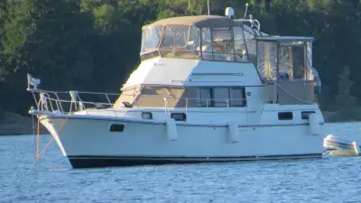We have owned this boat for over 2 decades. She has been wonderfully cared for and carefully updated...