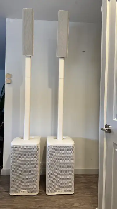 QSC KC12 Powered 3-Way Column Loudspeaker System - White, View more