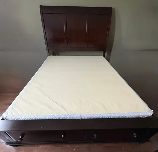 Solid wood queen sized bed (Broyhill)  in Beds & Mattresses in St. John's - Image 3