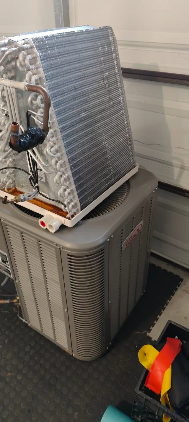 Used Air Conditioner Lennox 13ACXN036 (3 years old) in Heaters, Humidifiers & Dehumidifiers in Oshawa / Durham Region - Image 3