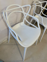 (2) White Modern Dining Chairs