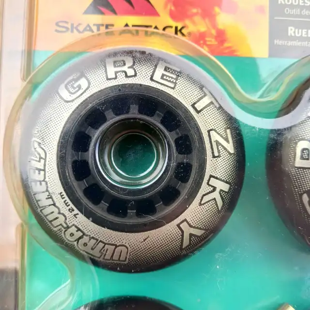 Skate Attack Gretzky 72mm Rollerblade Inline Skate Wheels in Skates & Blades in Windsor Region - Image 4