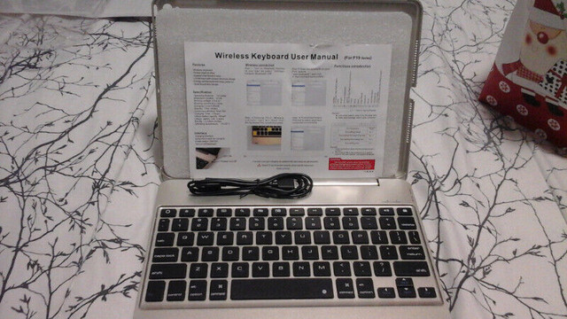 Bluetooth keyboard (PRICE REDUCED!!) in iPad & Tablet Accessories in Barrie - Image 2