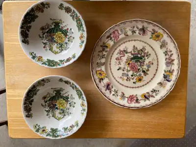 Vintage Mason 'Nabob Floral China Dish/Bowls - 3 Items in total - ruth The china appears to be in ex...
