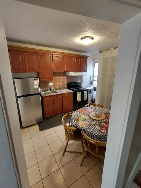 HUGE MASTER ROOM/FURNISHED/DUFFERIN ST/WIFI&UTIL INCLUDED/ASAP in Room Rentals & Roommates in City of Toronto - Image 2