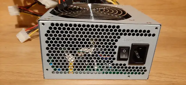 Power Supply d'ordinateur de gamer 750 Watts Très Silencieux in System Components in City of Montréal - Image 4