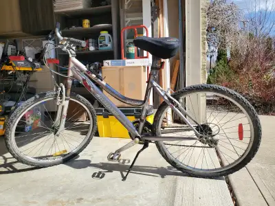 Bicycle for sale 21 speed Shimano, View more