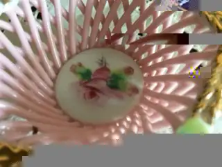 Vtg Dainty Pink/Gold Edged PORCELAIN TRINKET DISH-Lattice w Rose in Arts & Collectibles in City of Toronto - Image 6