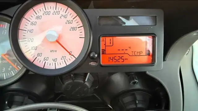 2015 - K1300S Motorsport Edition in Sport Touring in City of Toronto - Image 9