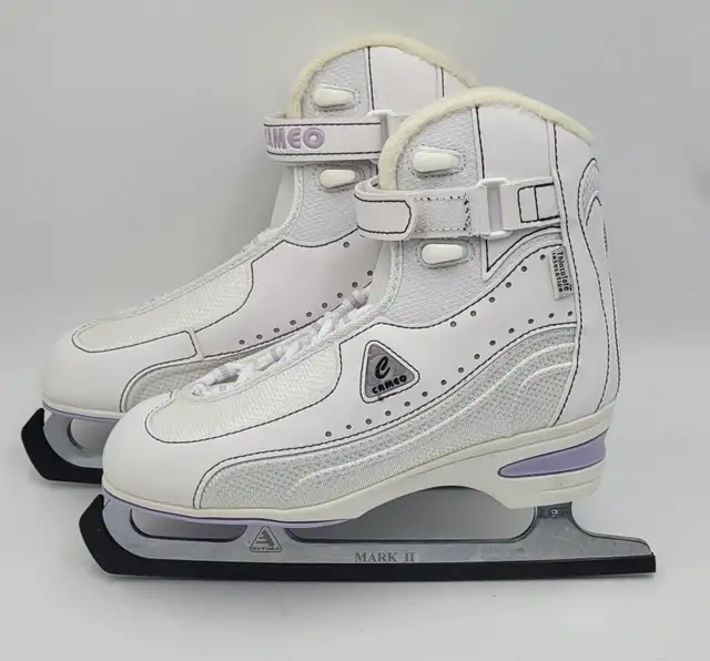 Cameo by Jackson Figure Skates Senior Size 5 - White in Skates & Blades in Windsor Region - Image 3