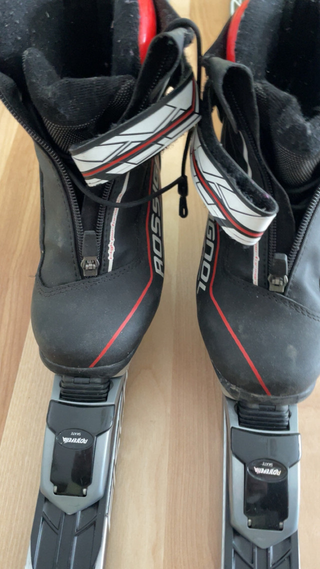 Ski de patin enfant 142 avec bottes 33. 150$ dans Ski  à Ville de Québec - Image 3