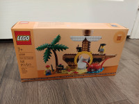 BNIB LEGO 40589 Pirate Ship Playground